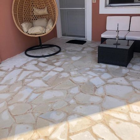 Unique Home Kanoni  Luaran gambar